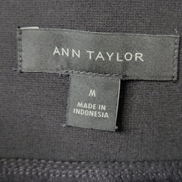 Ann Taylor Capri Leggings Size M 29X25 Ponte Zipper Pockets Elastic Waist - Picture 5 of 12